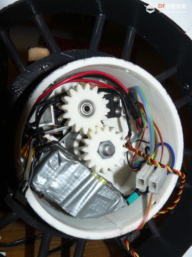 【Arduino 动手做】天花板上的 GlaDOS 四轴机器人吊臂灯图3