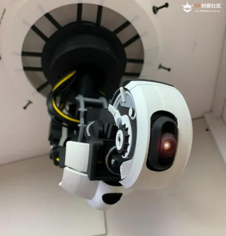 【Arduino 动手做】天花板上的 GlaDOS 四轴机器人吊臂灯图5