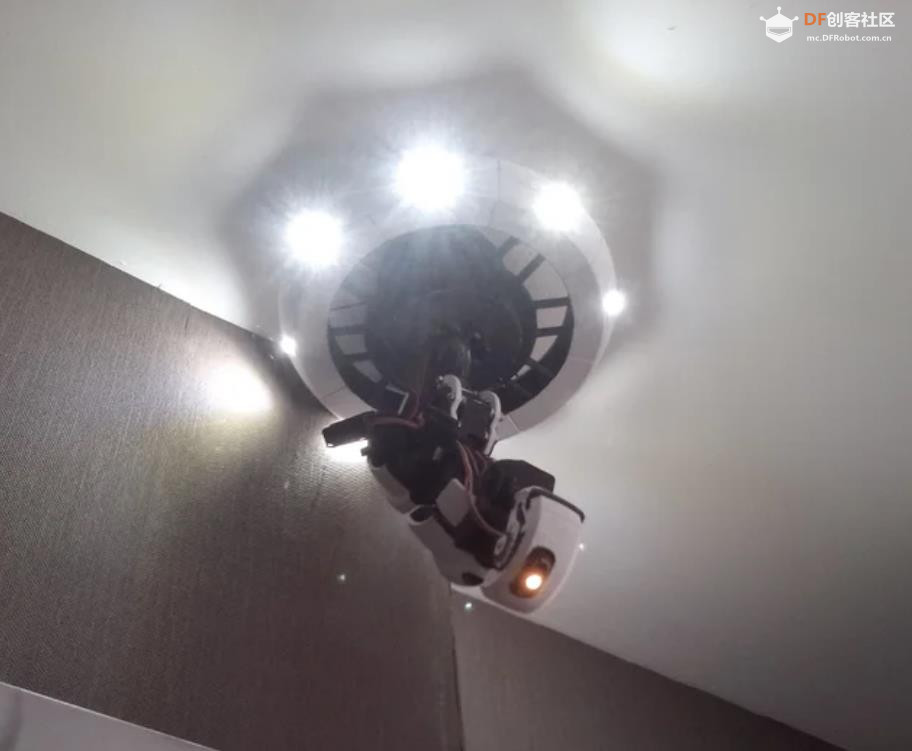 【Arduino 动手做】天花板上的 GlaDOS 四轴机器人吊臂灯图1