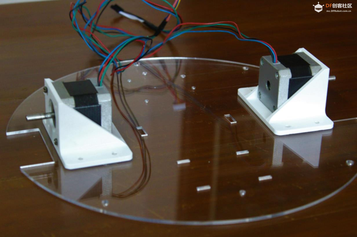 【Arduino 动手做】Arduino驱动的八种颜色绘画机器人图4
