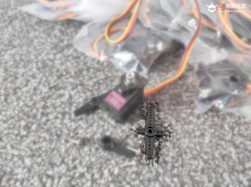 【Arduino 动手做】ESP32 波士顿动力 Spot 迷你机器狗图8