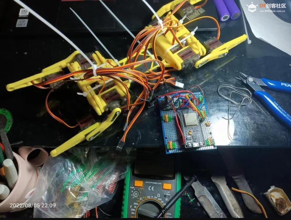 【Arduino 动手做】ESP32 波士顿动力 Spot 迷你机器狗图2