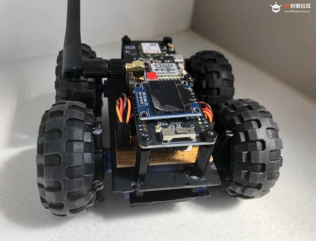 【Arduino 动手做】使用TTGO T-Beam 的 ESP32 舵机机器人图1