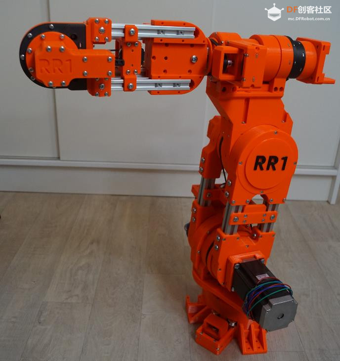【Arduino 动手做】3D 打印 6+1 自由度的开源桌面机械臂图1