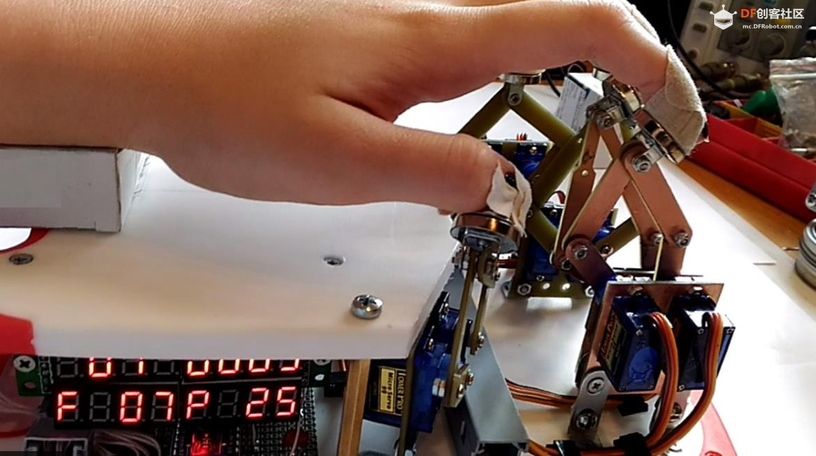 【Arduino 动手做】3D打印的10舵机中风后痉挛康复助手图1