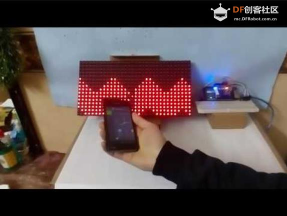 【Arduino 动手做】随手势移动的 P10 LED 矩阵波浪图1