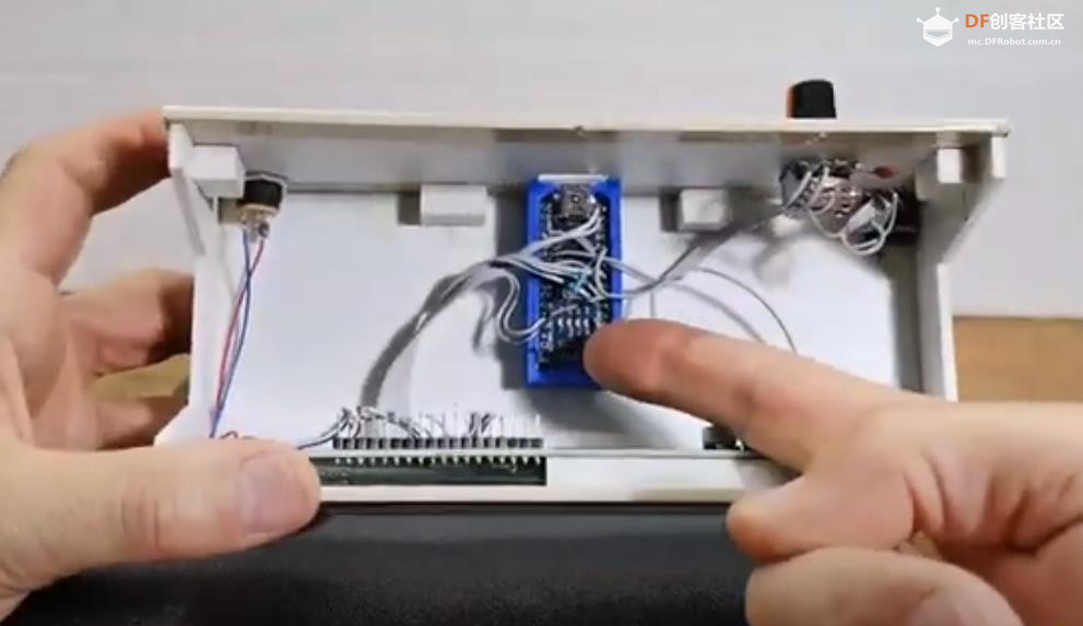 【Arduino 动手做】在 VFD 显示屏上 DIY  音频频谱分析仪图4
