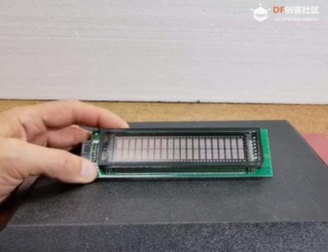 【Arduino 动手做】在 VFD 显示屏上 DIY  音频频谱分析仪图2