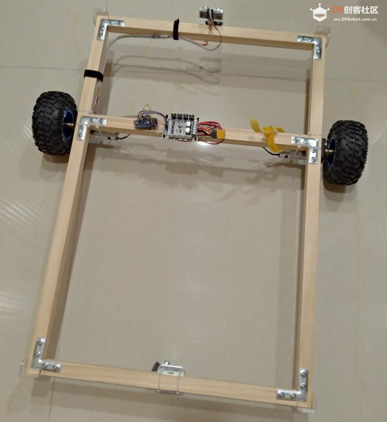 【Arduino 动手做】一种用于承载重负载的避障机器人图1