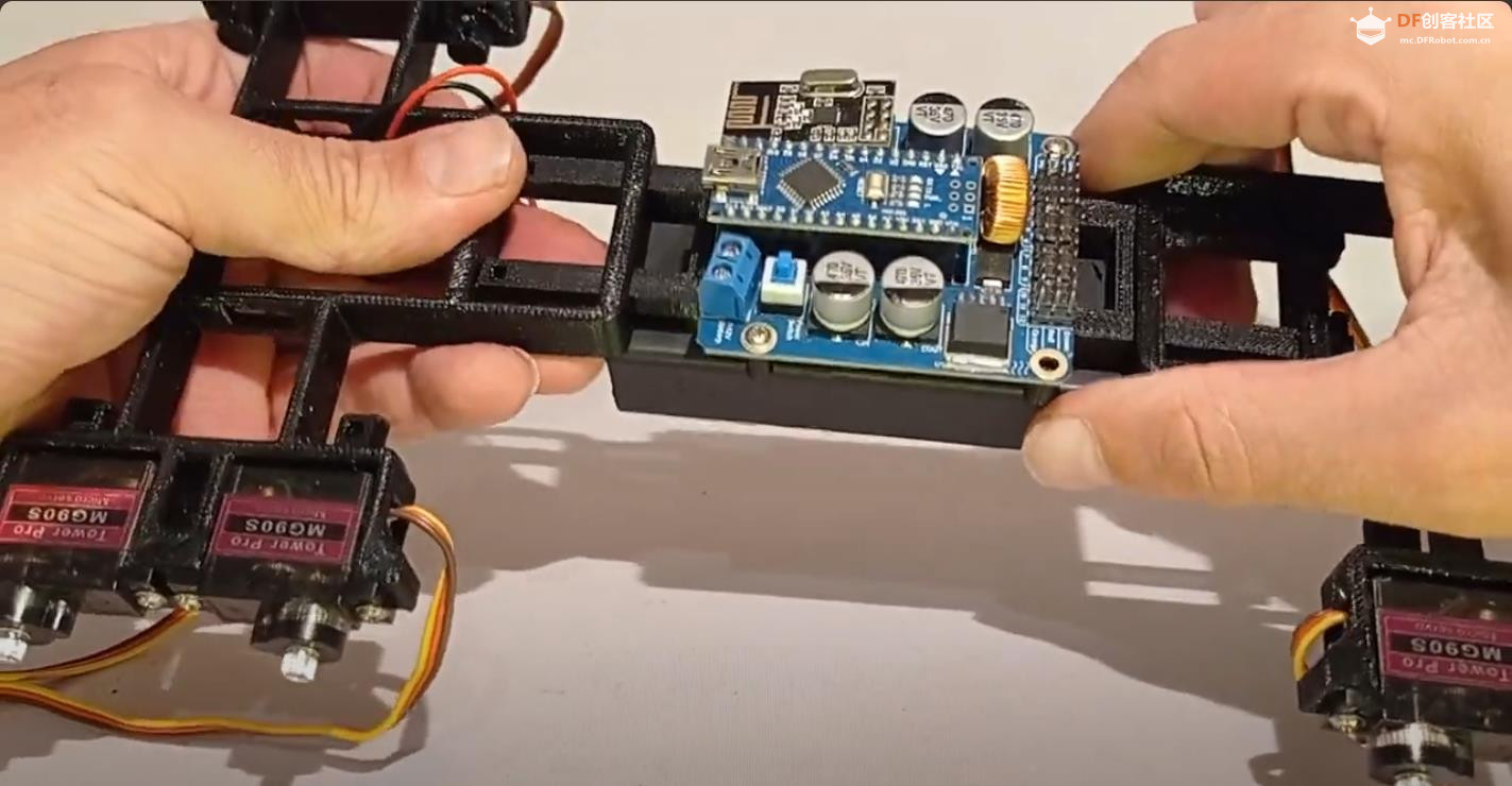 【Arduino 动手做】3D 打印的自主 Sprint 四足机器人图7