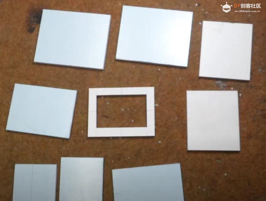 【Arduino 动手做】128x64 LCD 上的模拟、数字时钟和温度计图4