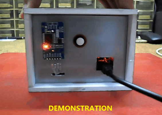【Arduino 动手做】128x64 LCD 上的模拟、数字时钟和温度计图2