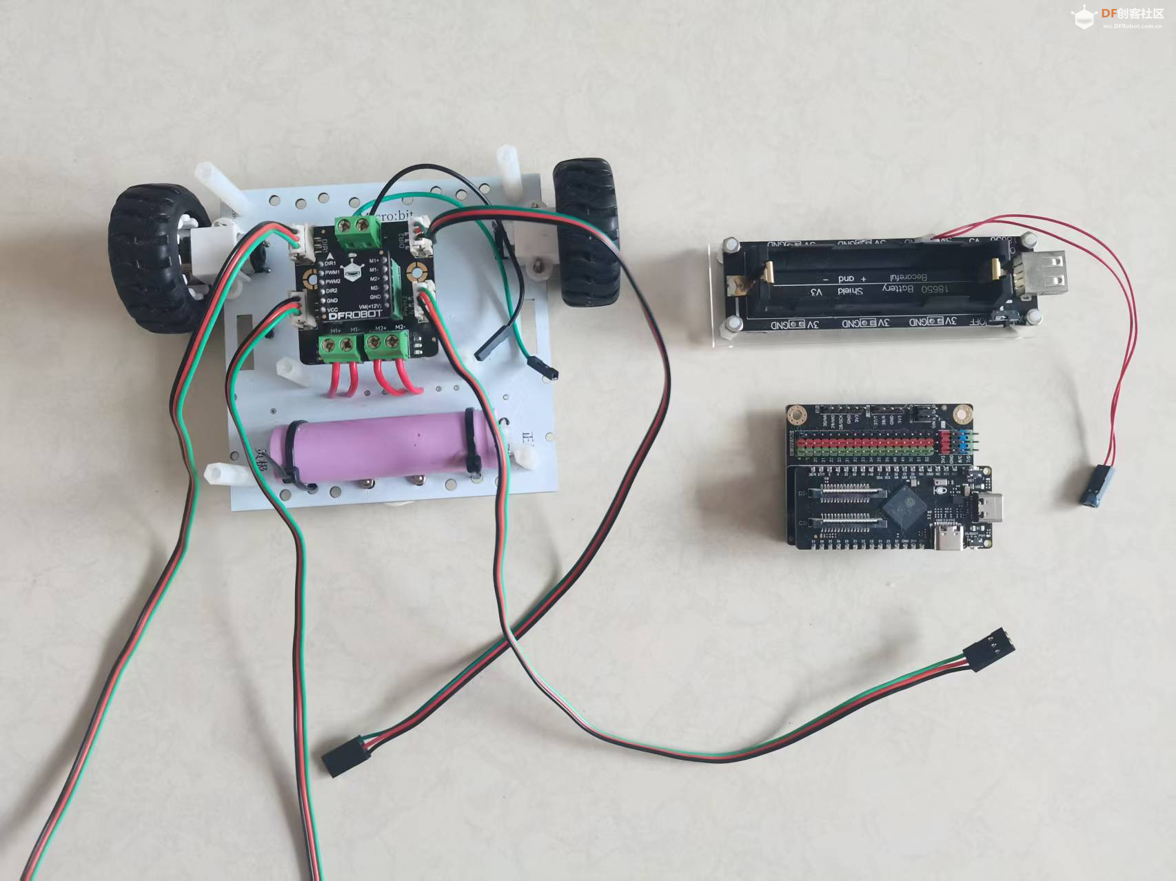 FireBeetle 2 ESP32-P4 和小智 AI 的智能小车项目图3
