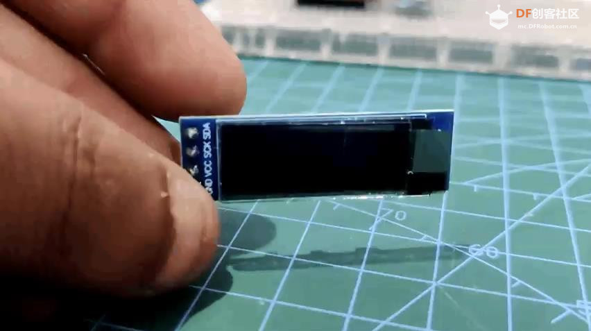 【Arduino 动手做】由ESP32C3驱动的小型便携袖珍温度计图2