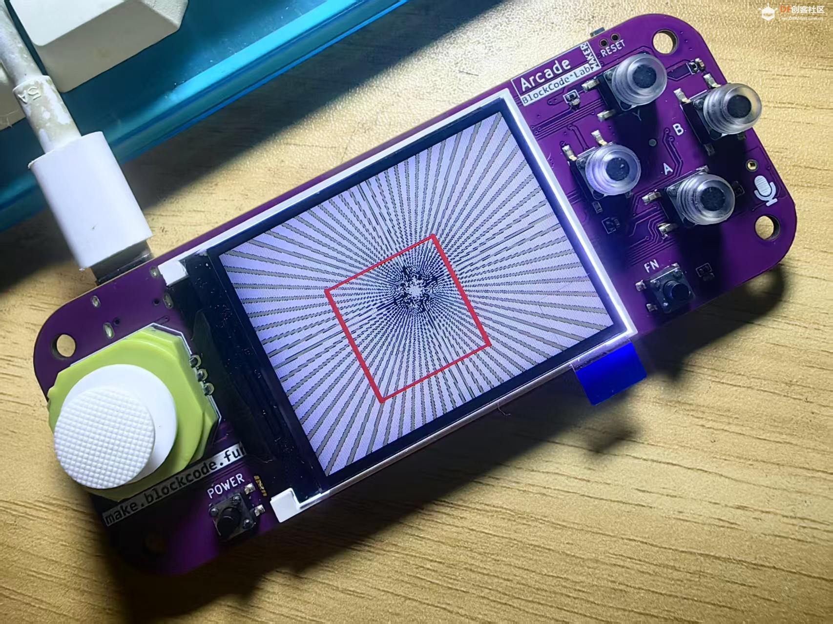 【花雕动手做】Scratch Arcade游戏ESP32S3开发板之几何图形图4