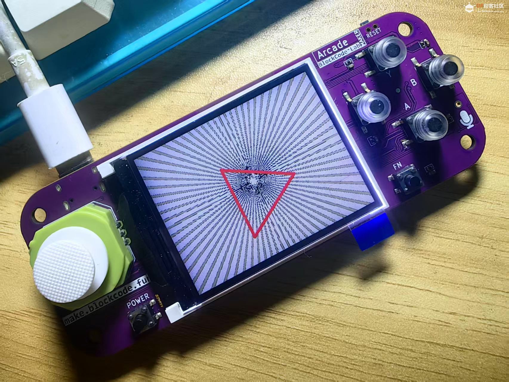 【花雕动手做】Scratch Arcade游戏ESP32S3开发板之几何图形图6