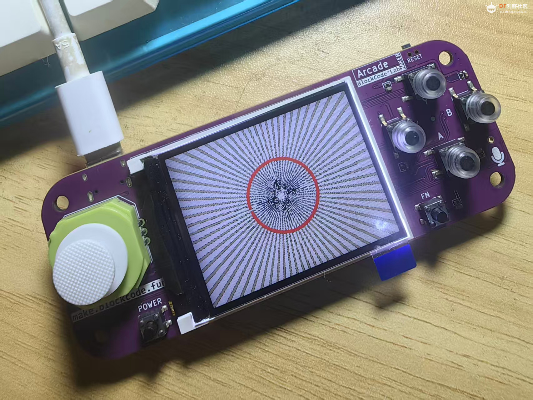 【花雕动手做】Scratch Arcade游戏ESP32S3开发板之几何图形图3