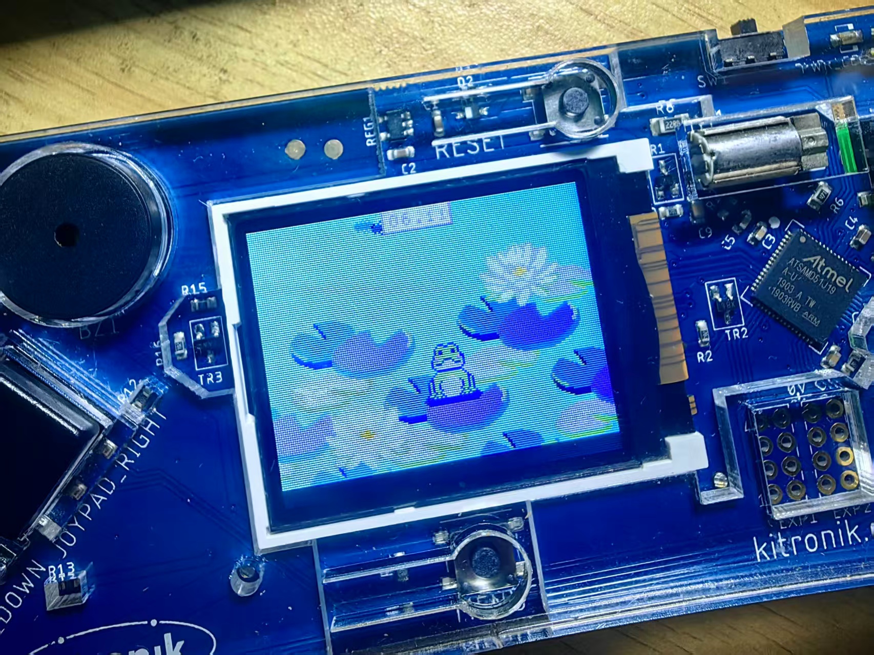 【花雕动手做】基于Kitronik可编程开发板之大青蛙游戏图2