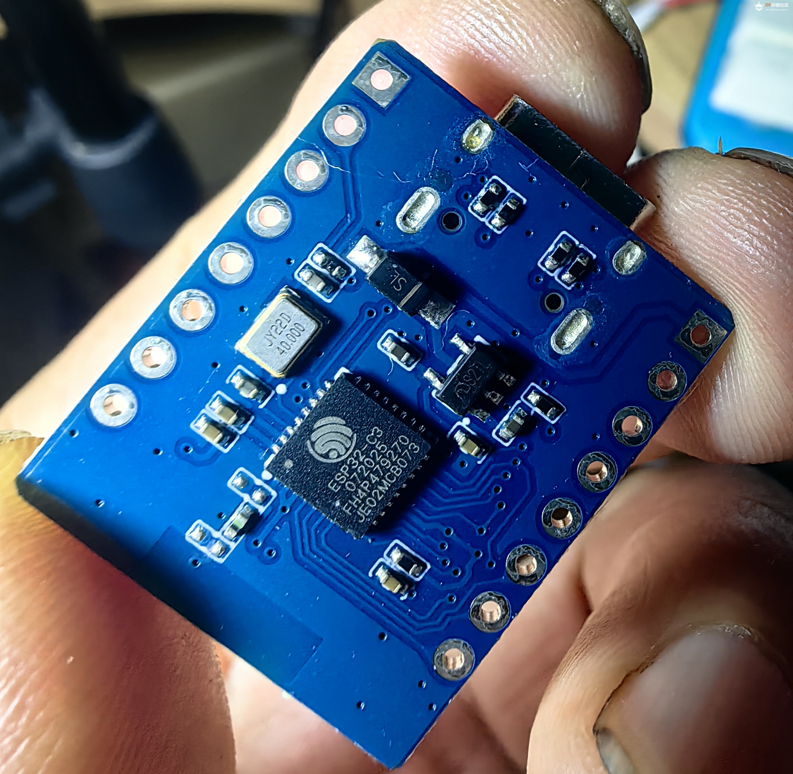 【花雕学编程】Arduino动手做（216）--ESP32-C3 0.42 OLED开发板图3