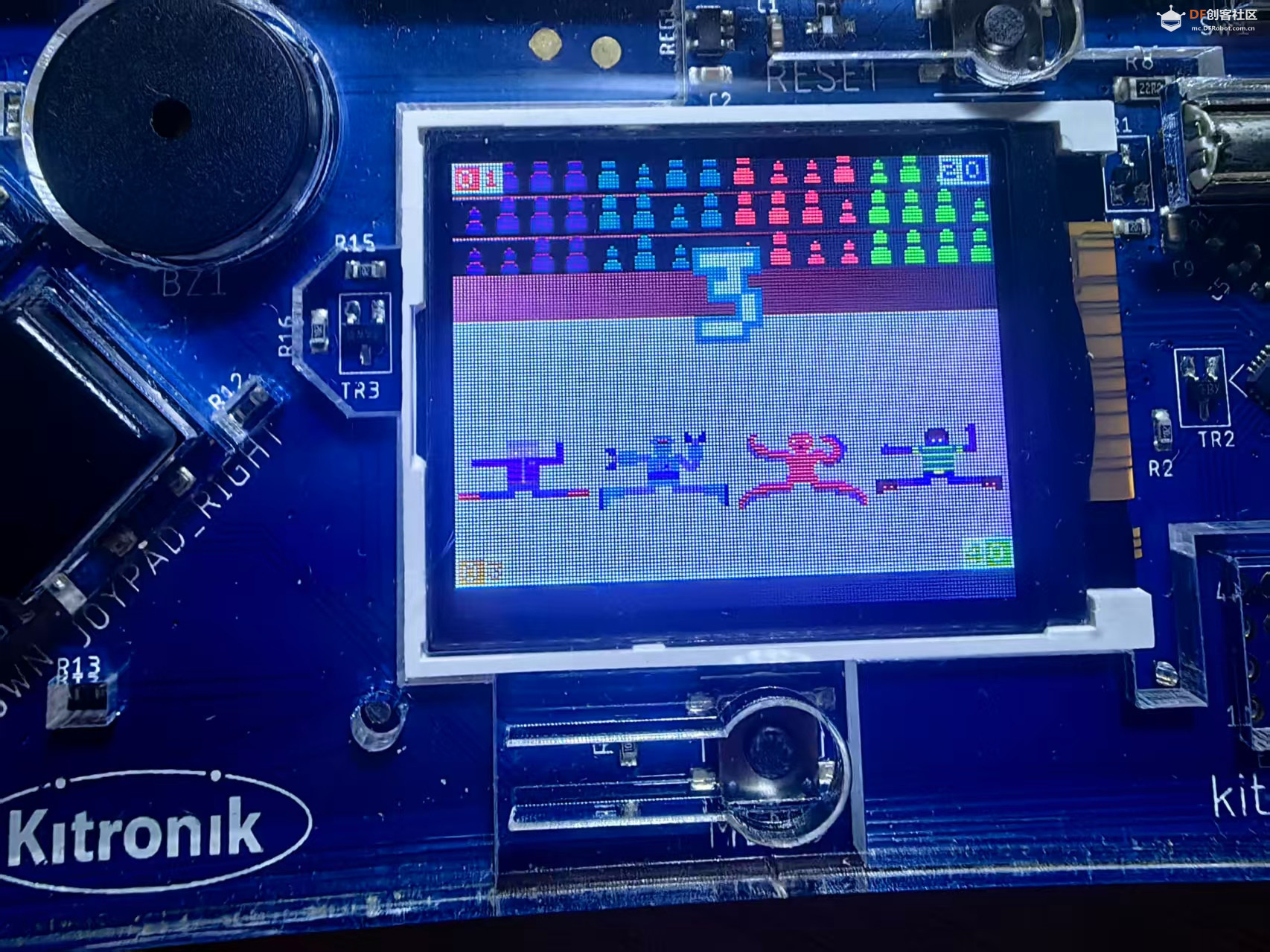 【花雕动手做】基于Kitronik可编程开发板之完美契合游戏图1