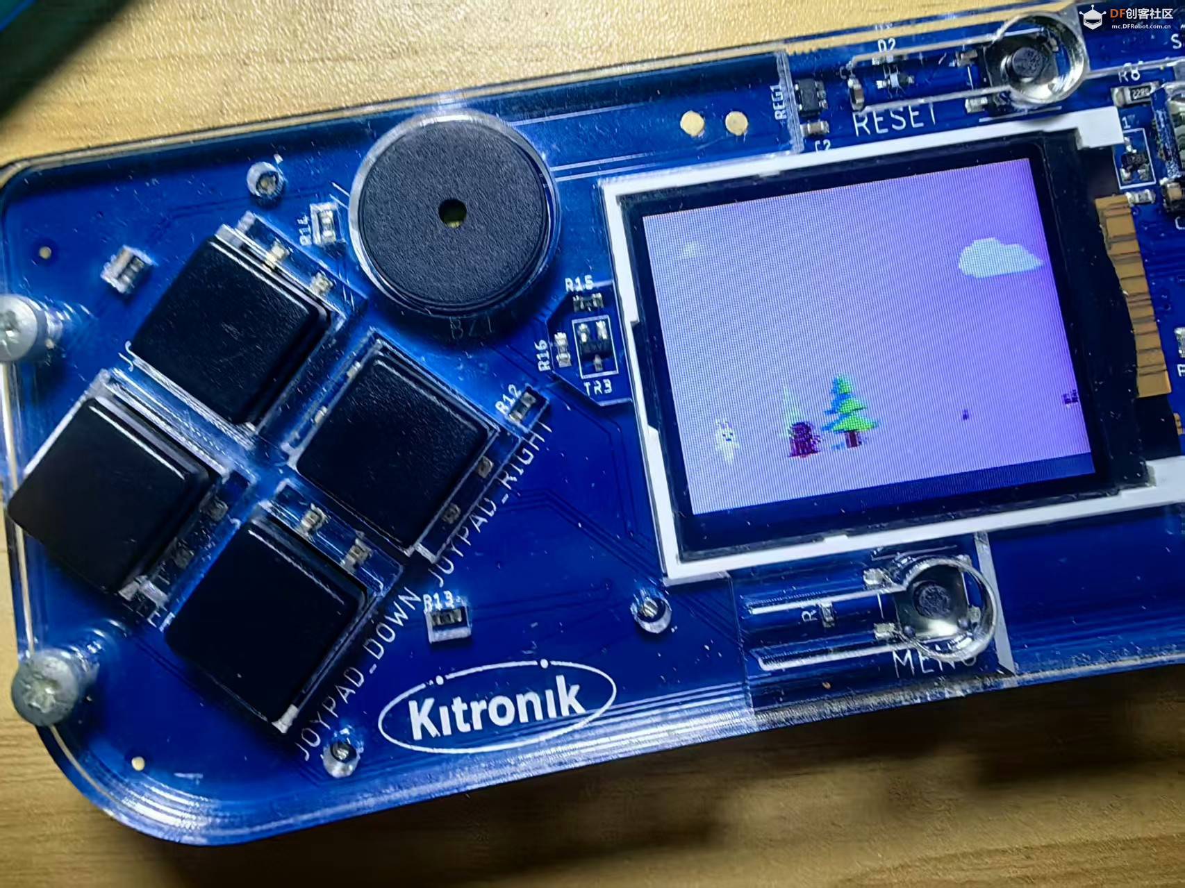 【花雕动手做】基于 Kitronik 游戏机开发板之兔子跳跳图2