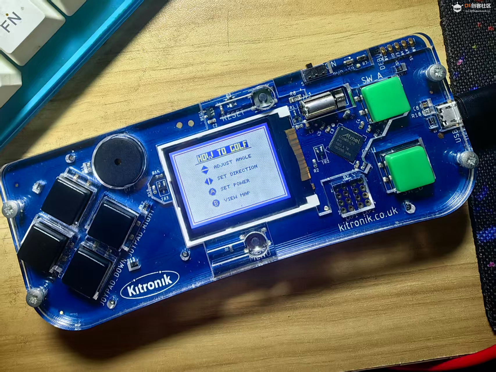 【花雕动手做】基于 Kitronik 游戏机开发板之星球推杆图3
