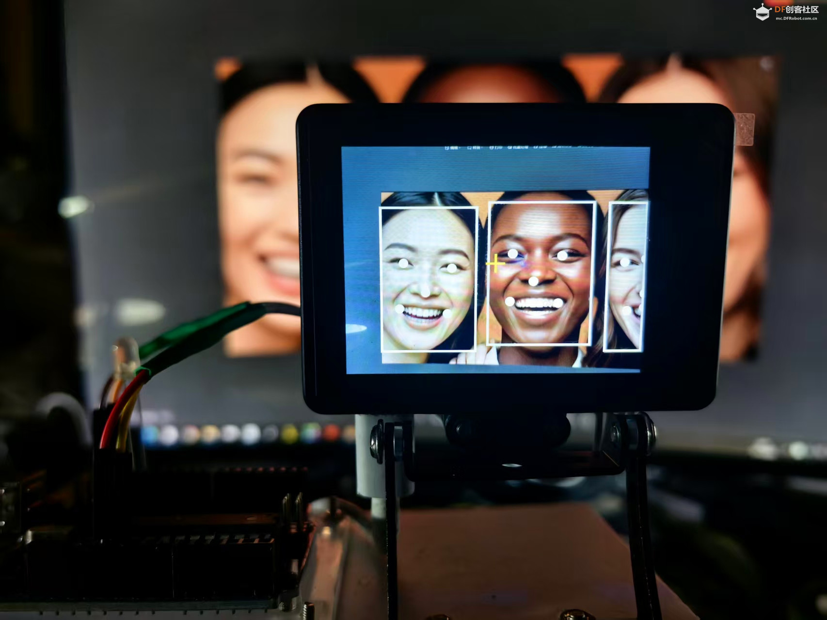 【花雕动手做】AI 二哈识图2之识别人脸输出数据控制 LED图1