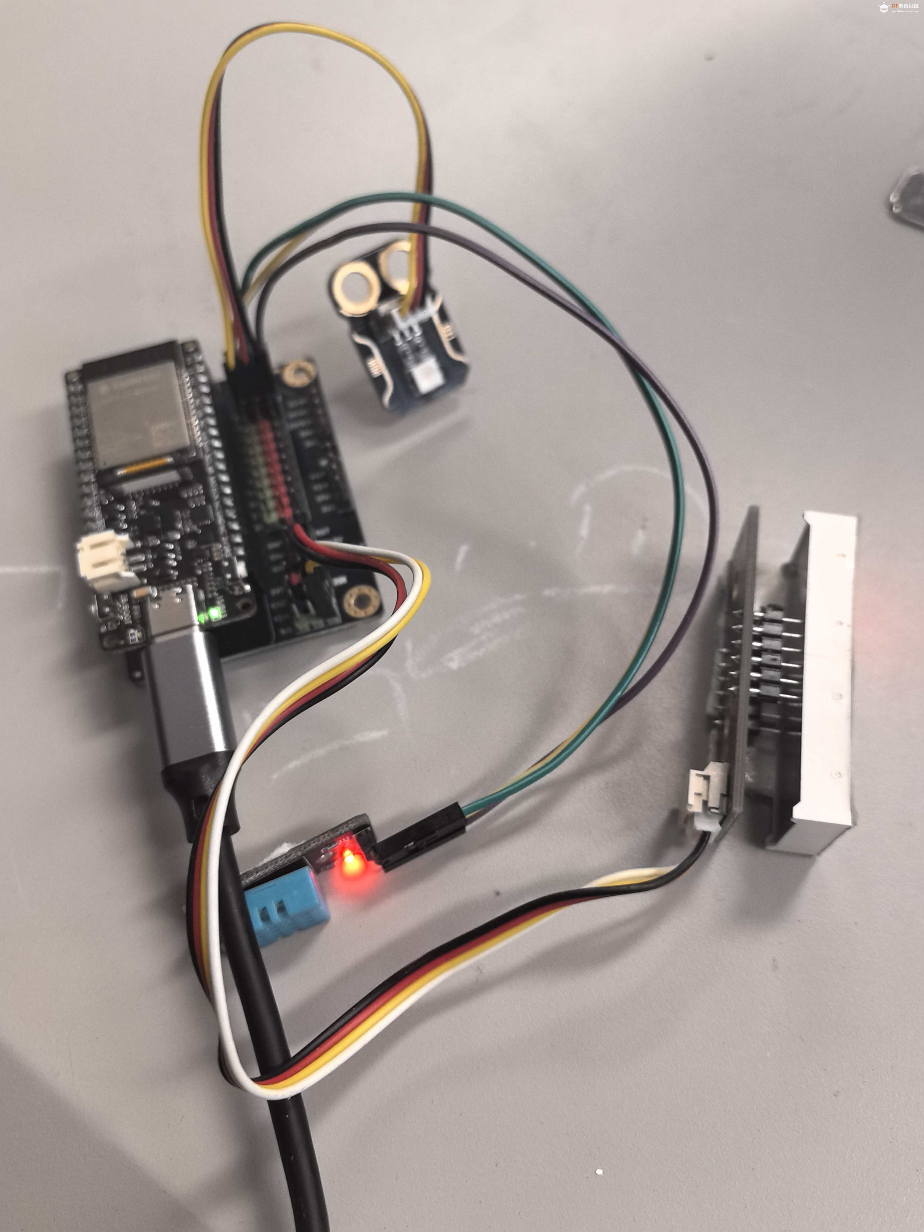 ESP32-C5 和人教信息科技数字资源MQTT实验探究图2