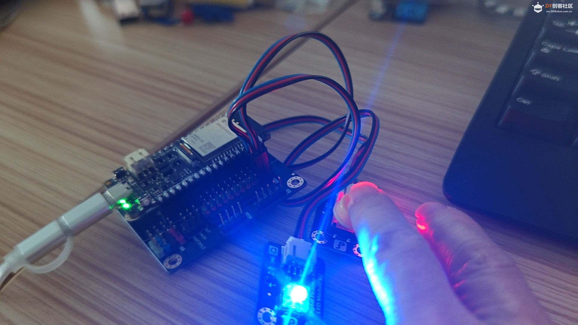 【FireBeetle 2 ESP32-C5】按钮灭灯图2