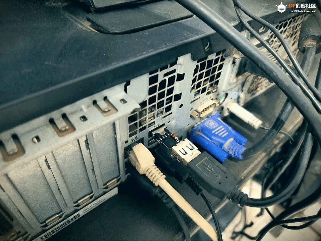 放大 7 倍的巨型 Arduino UNO、精确微量自动鱼食投喂器、...图6