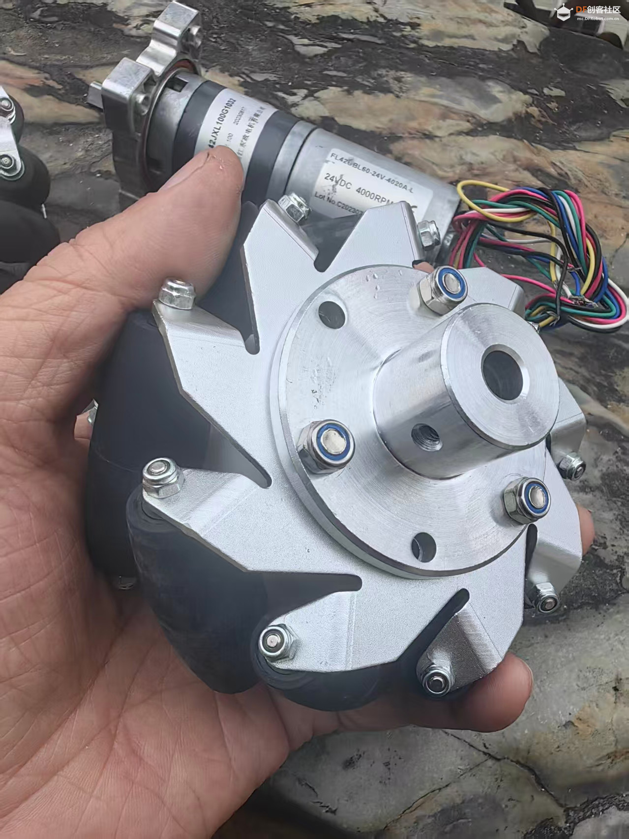 【花雕动手做】适合机器人底盘的三种铝合金麦克纳姆轮图2