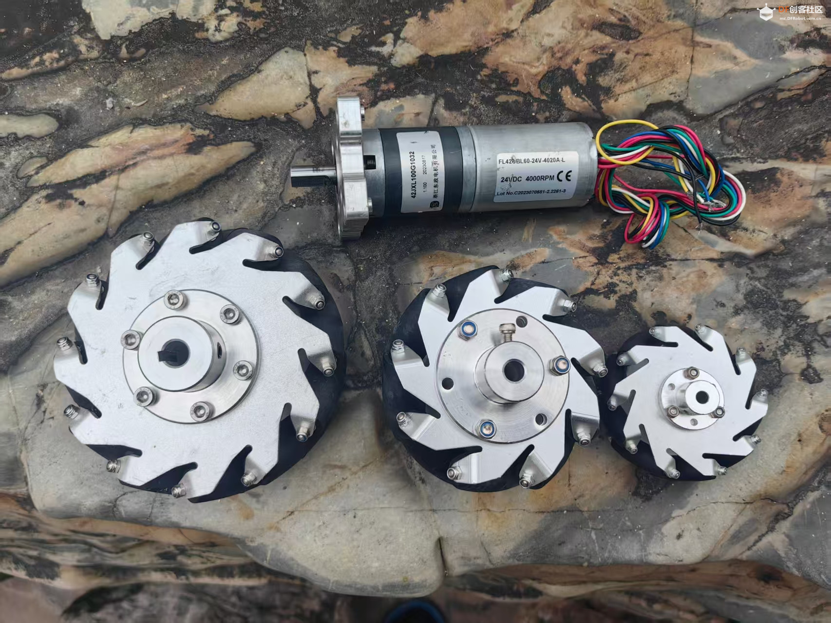 【花雕动手做】适合机器人底盘的三种铝合金麦克纳姆轮图2