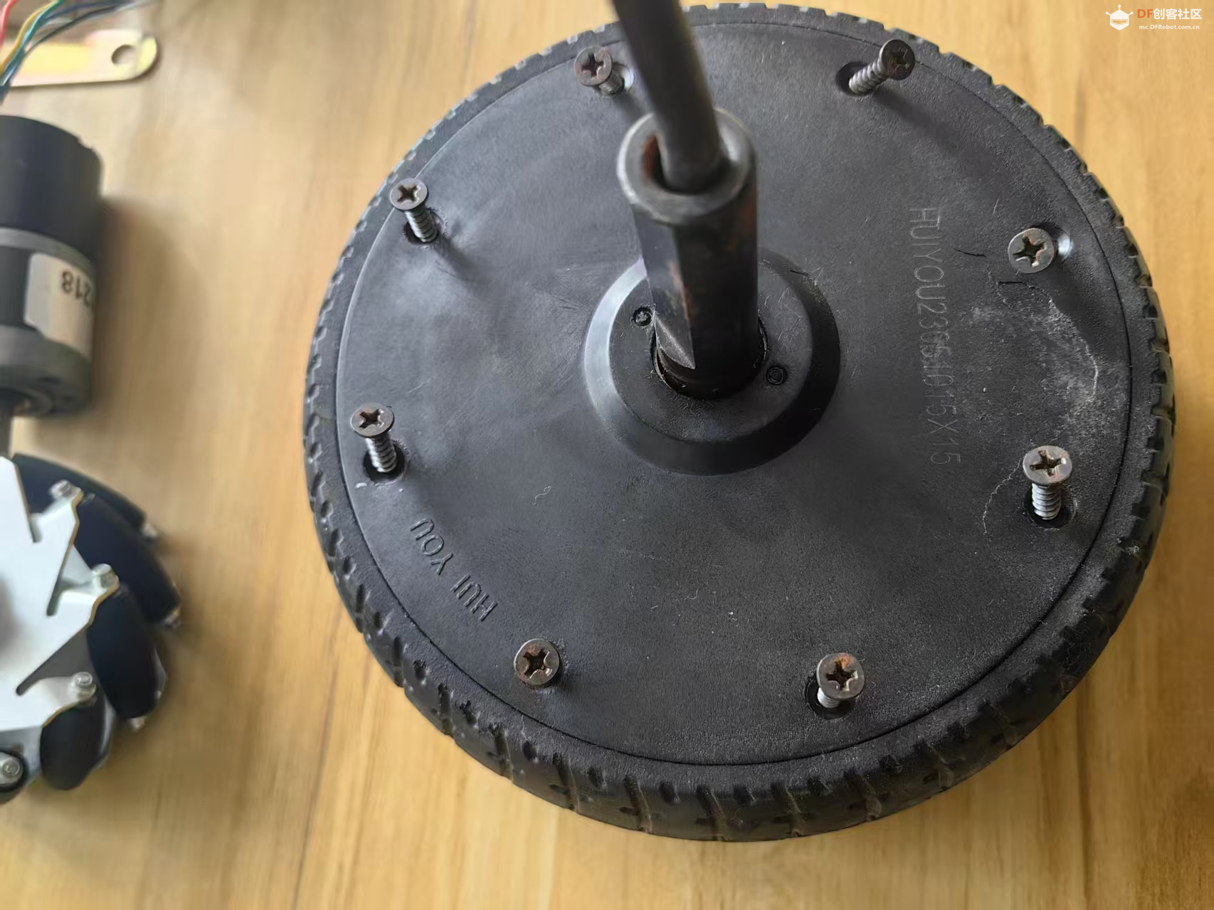 【花雕动手做】拆解一款常见的6.5 寸直驱轮毂无刷电机图1