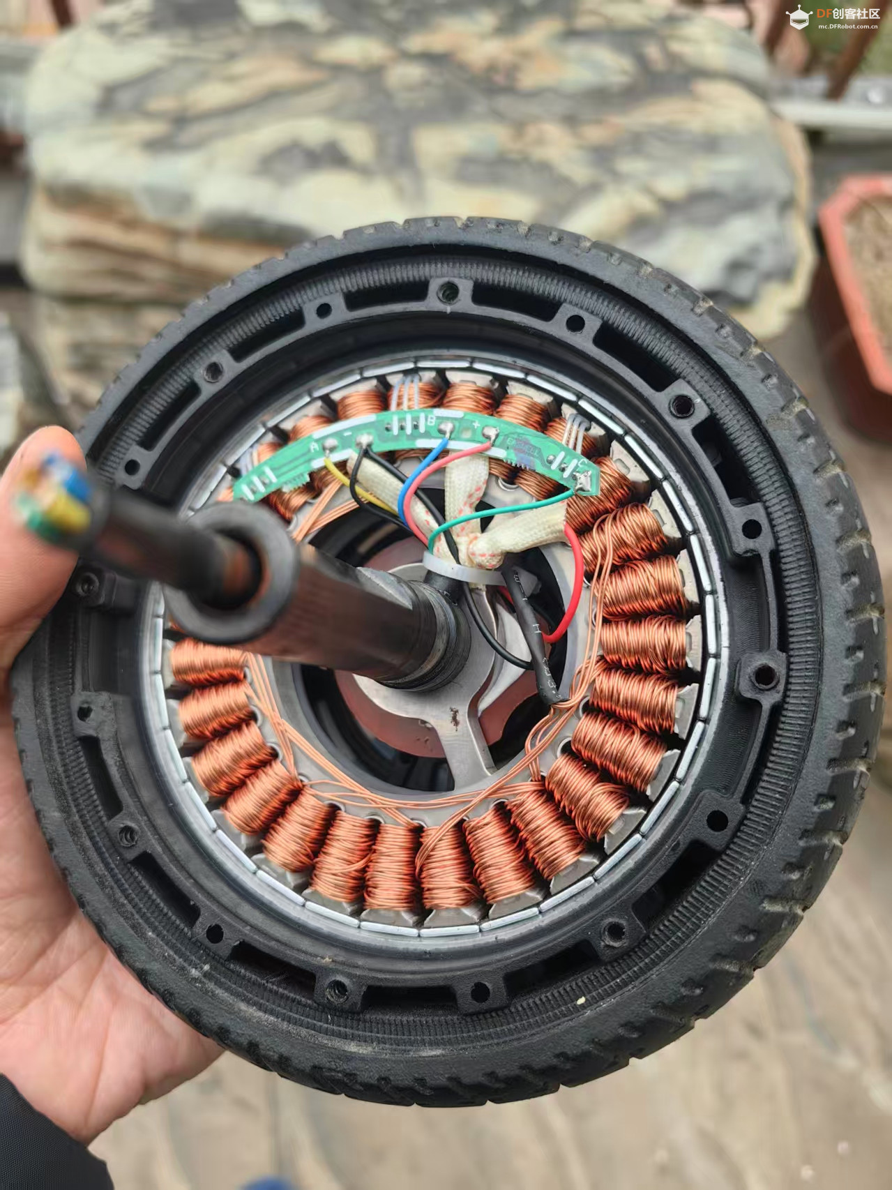 【花雕动手做】拆解一款常见的6.5 寸直驱轮毂无刷电机图4