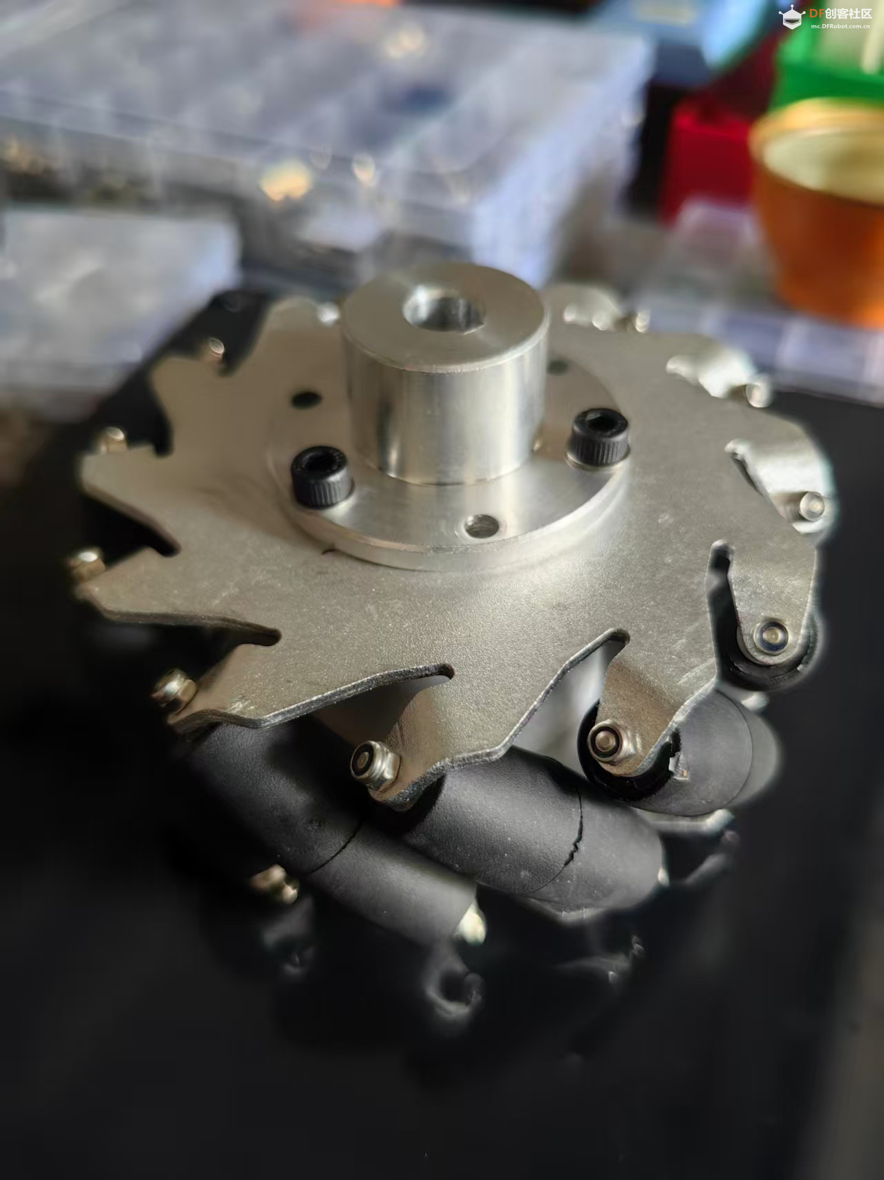 【花雕动手做】拆解 127mm 铝合金创客版全向麦克纳姆轮图1