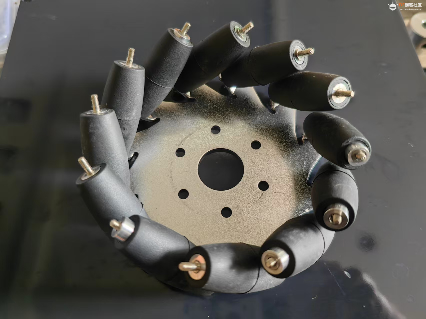 【花雕动手做】拆解 127mm 铝合金创客版全向麦克纳姆轮图2