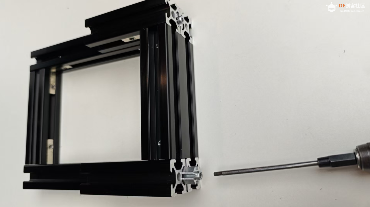 基于 M0601 电机的四轮移动平台装配与结构参考手册图7