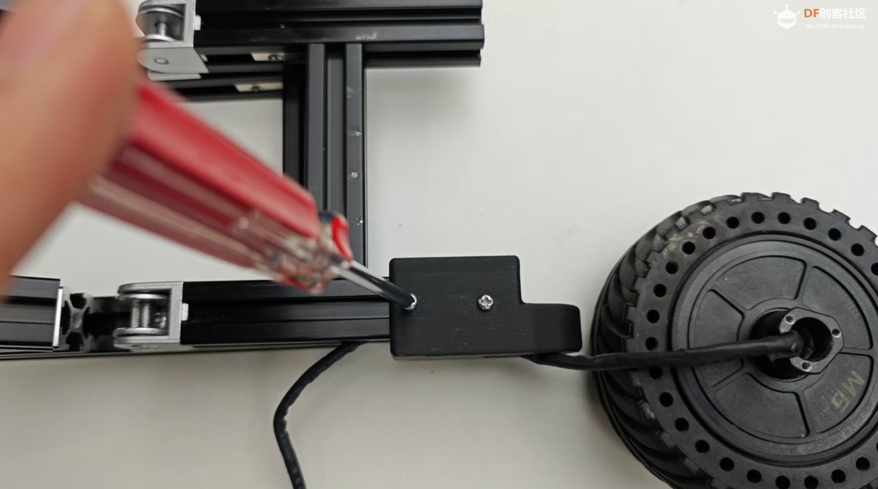 基于 M0601 电机的四轮移动平台装配与结构参考手册图31