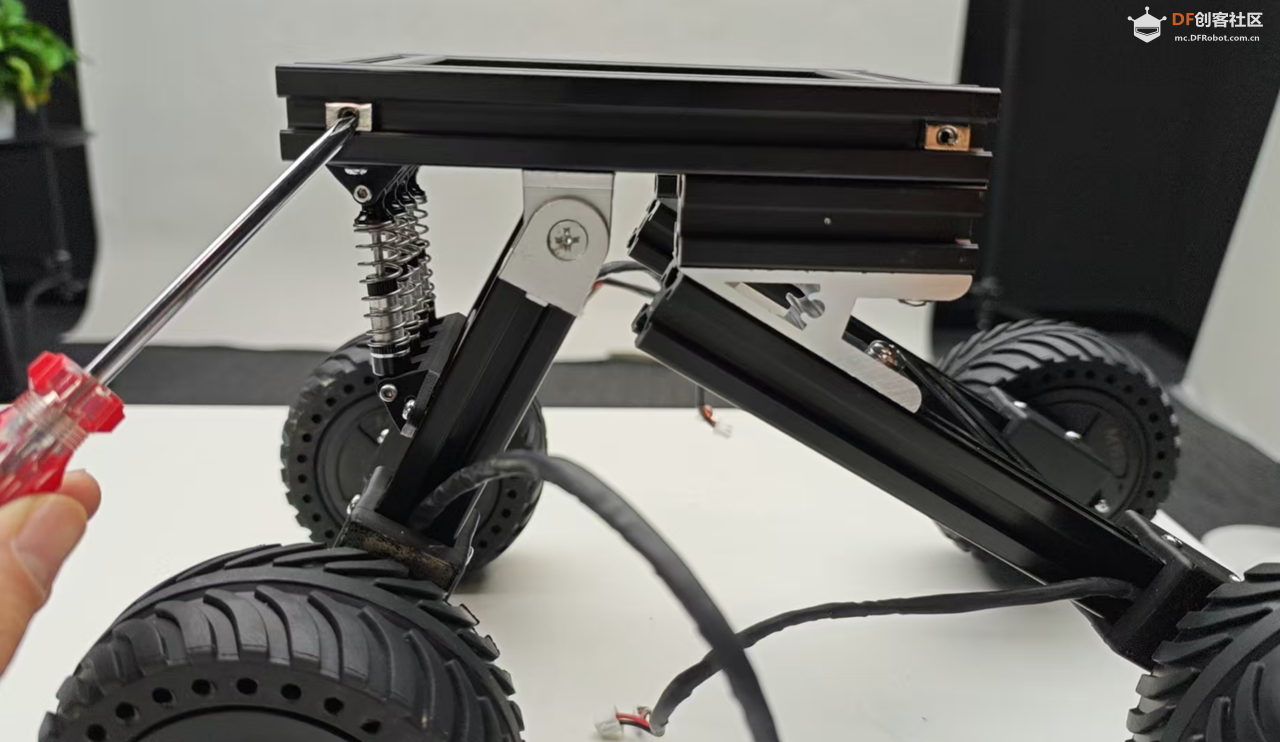 基于 M0601 电机的四轮移动平台装配与结构参考手册图40