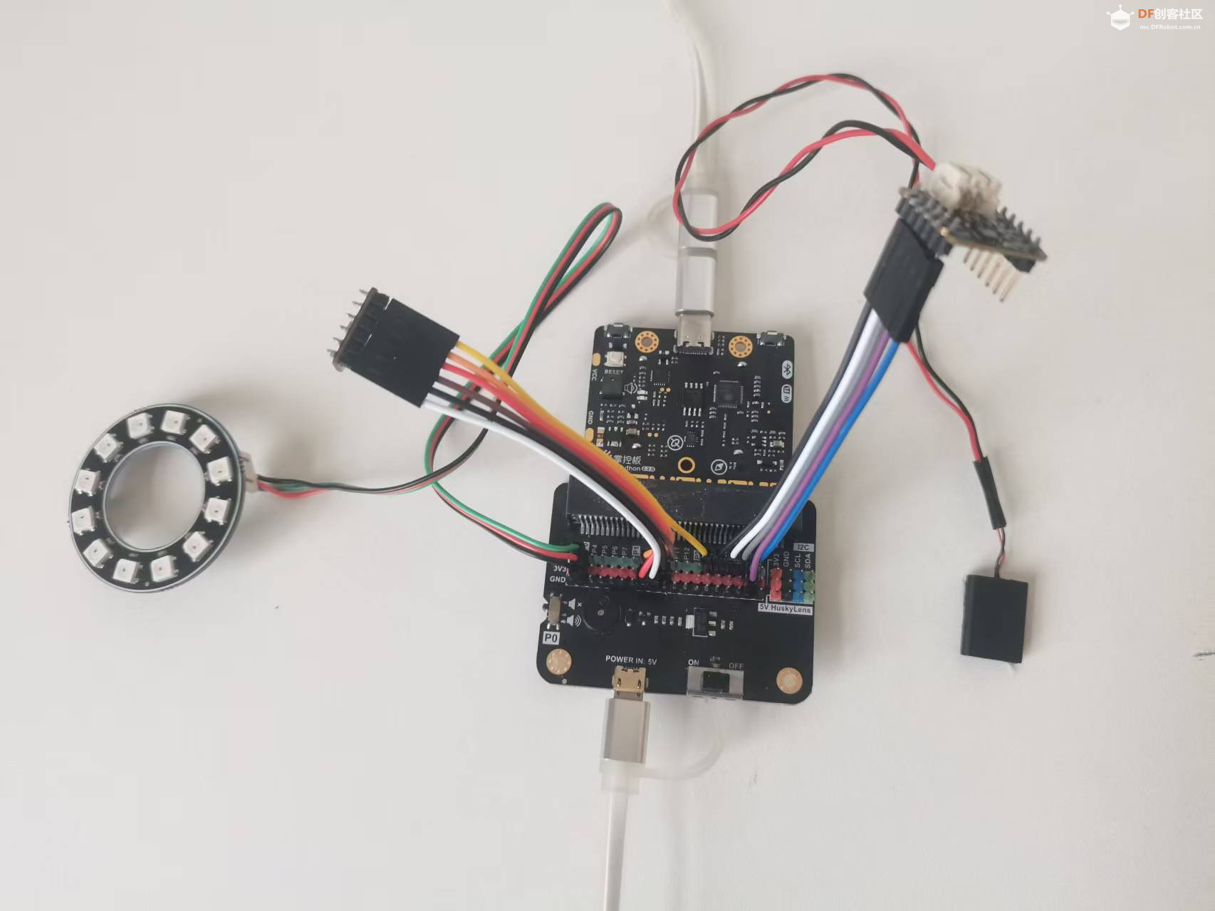给小智AI装上“手脚”：掌控板语音控制灯带与电机实战图1