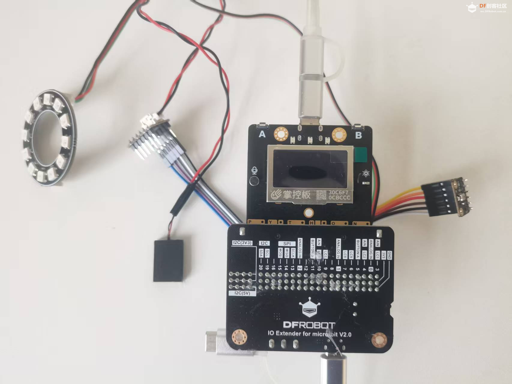 给小智AI装上“手脚”：掌控板语音控制灯带与电机实战图2