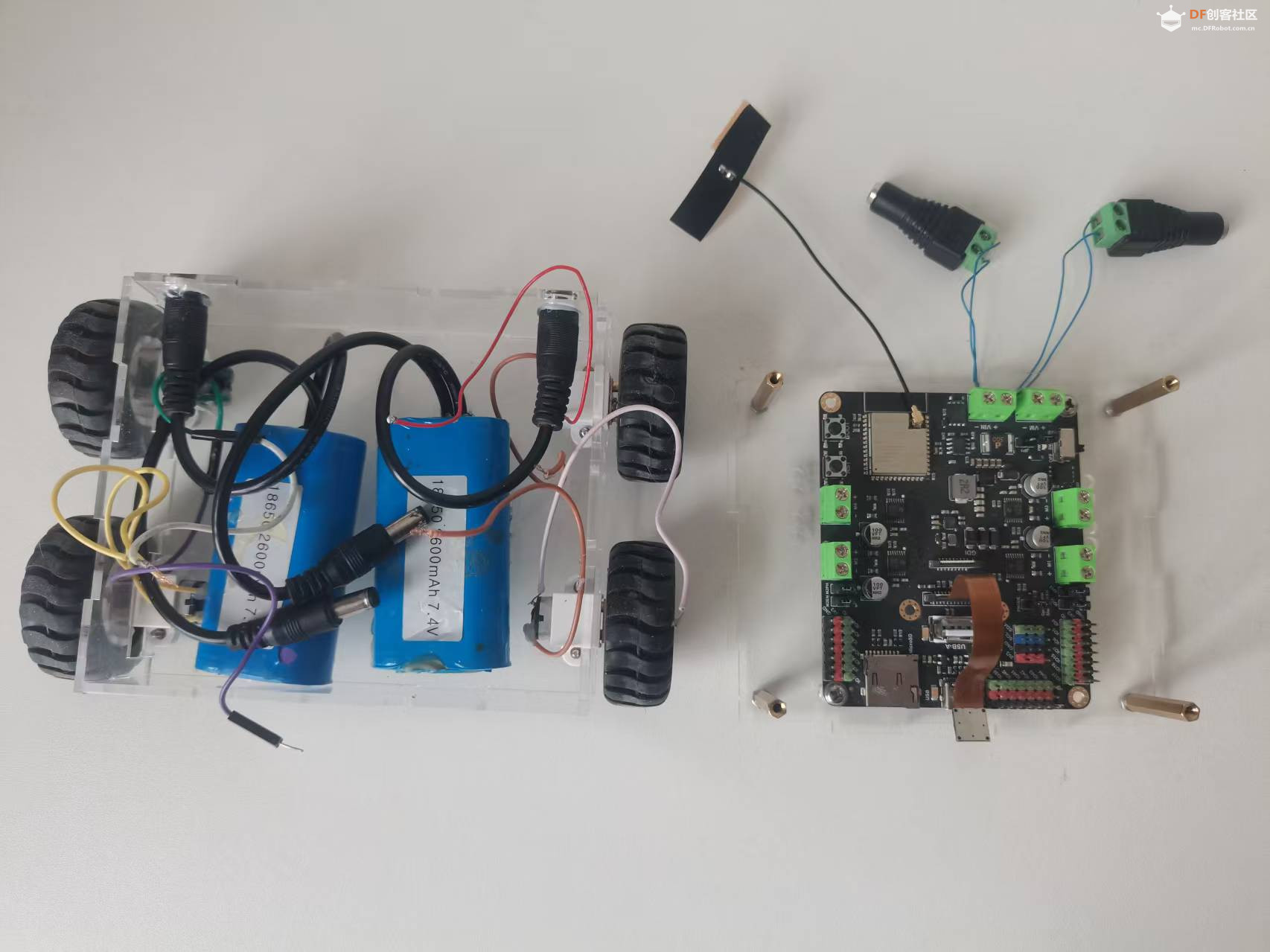 双ESP32无线协作：打造360°激光扫描避障小车图2