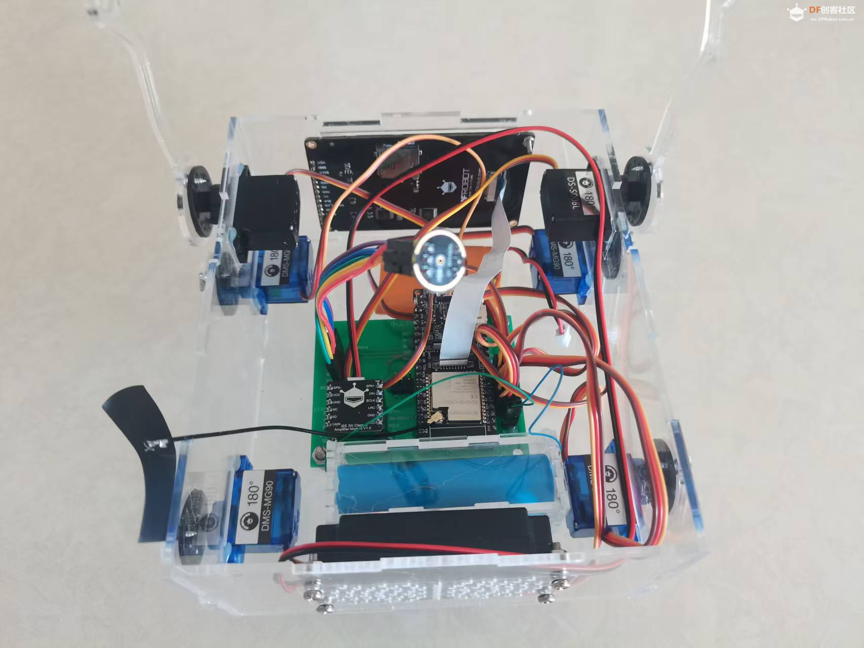 给小智AI装身体：FireBeetle ESP32-S3驱动四足机器人+2.8寸屏图1