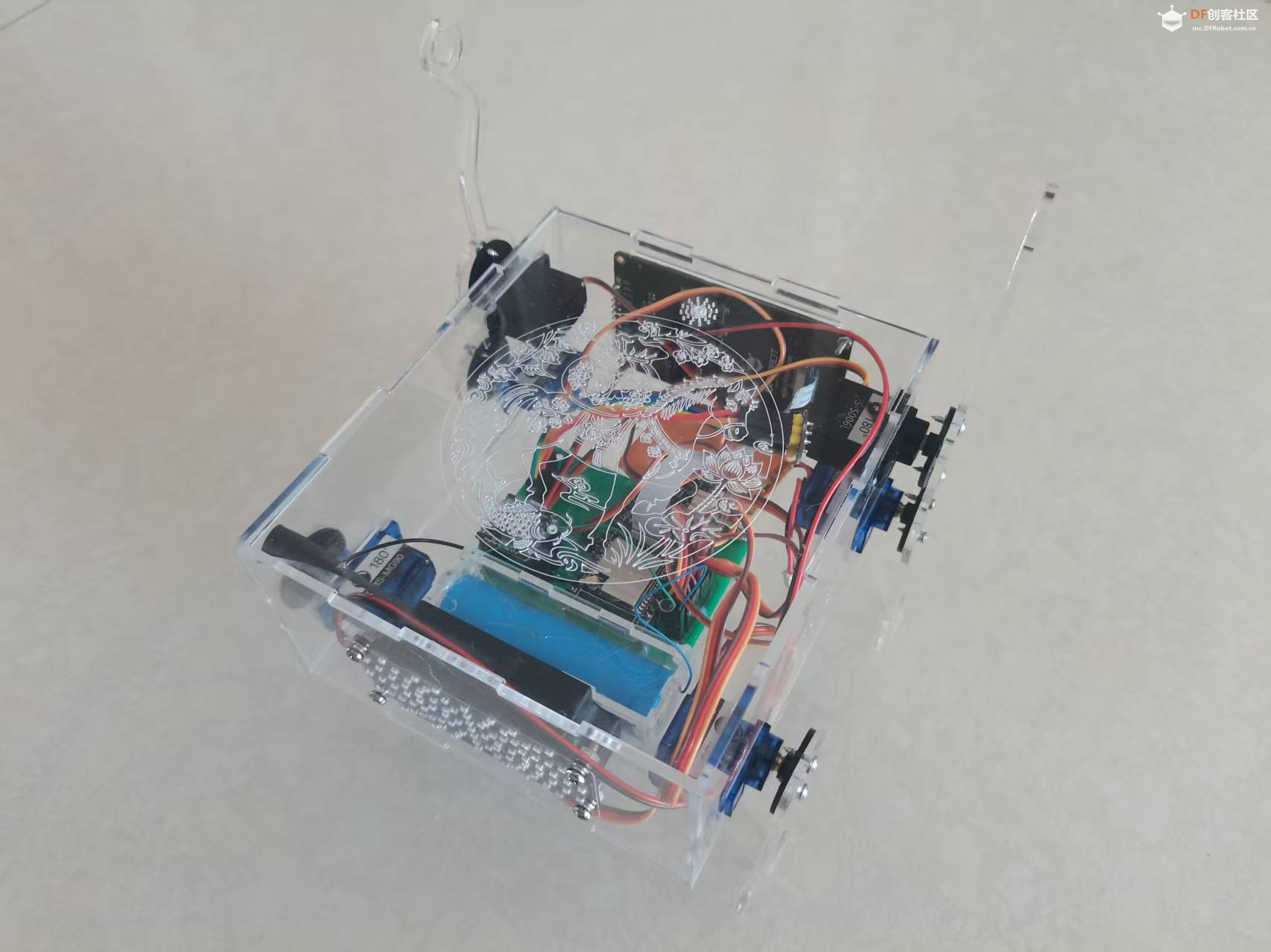 给小智AI装身体：FireBeetle ESP32-S3驱动四足机器人+2.8寸屏图2