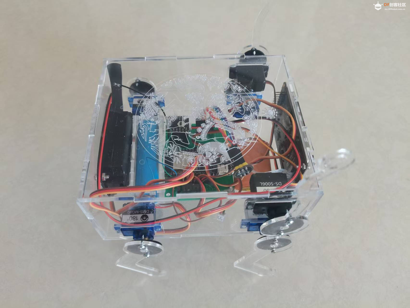 给小智AI装身体：FireBeetle ESP32-S3驱动四足机器人+2.8寸屏图8