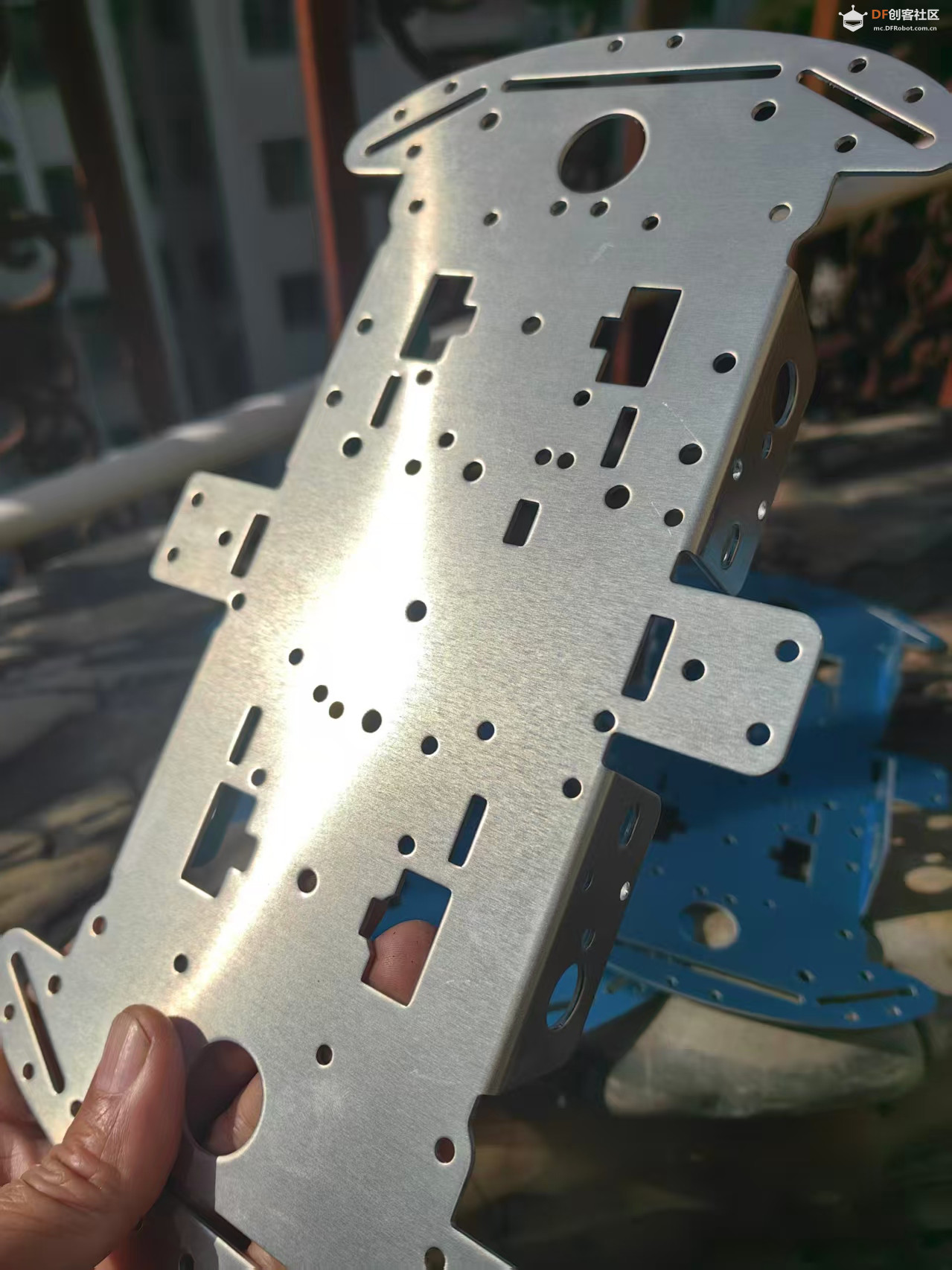 【花雕动手做】使用IO电机驱动扩展板搭建一辆智能小车图6