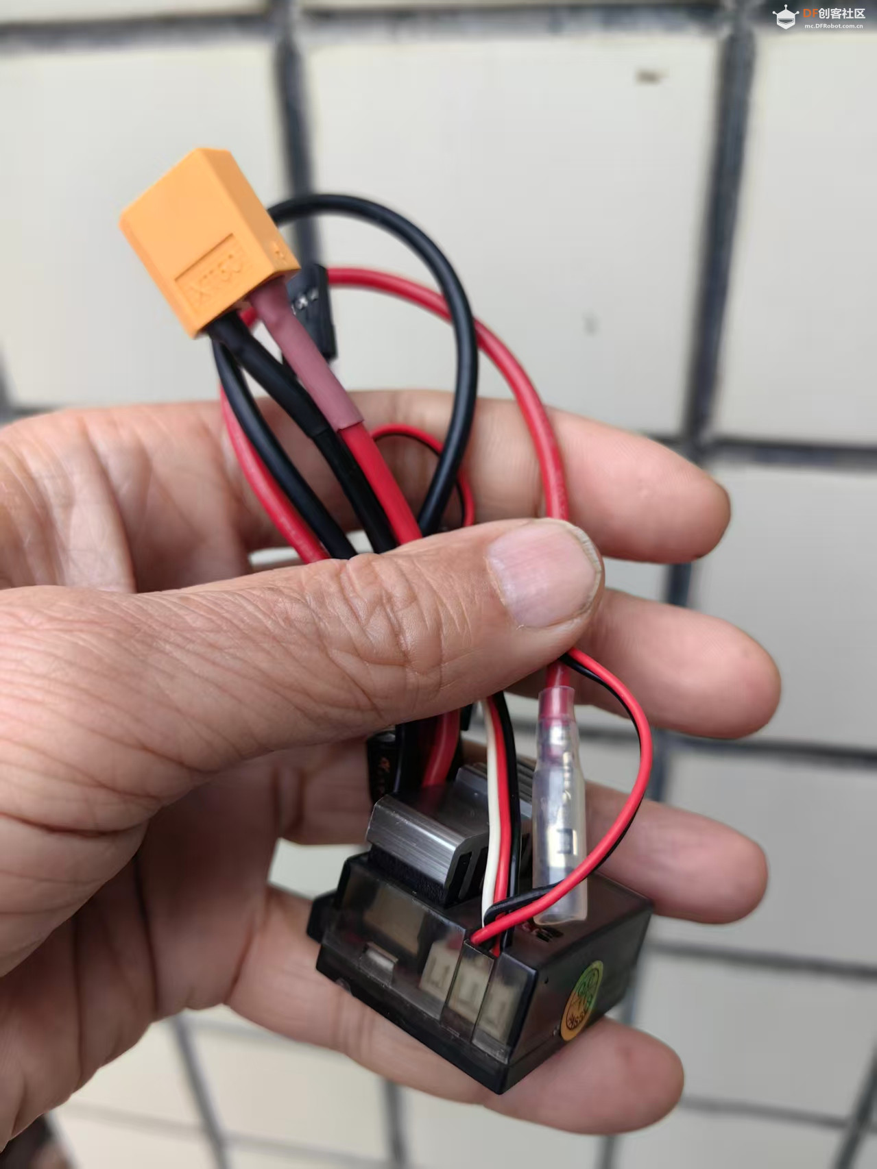 【花雕动手做】机器人底盘 3S（11.1V）40A有刷双向电调图1