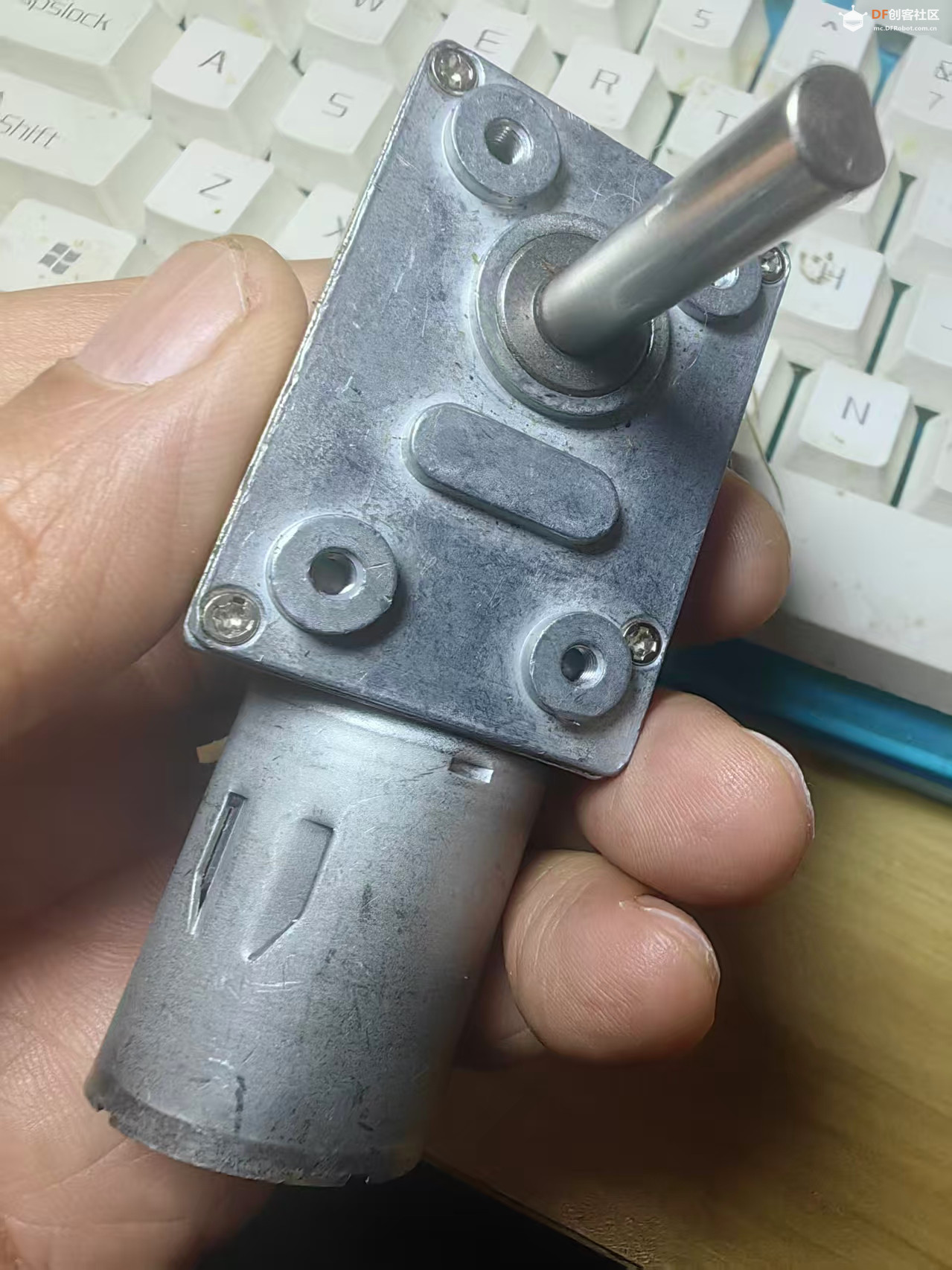 【花雕动手做】拆解24VDC微型128转自锁370蜗杆减速电机图3