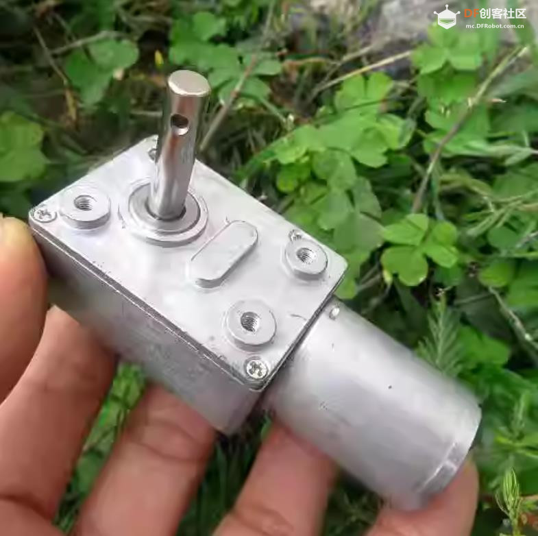 【花雕动手做】拆解24VDC微型128转自锁370蜗杆减速电机图1