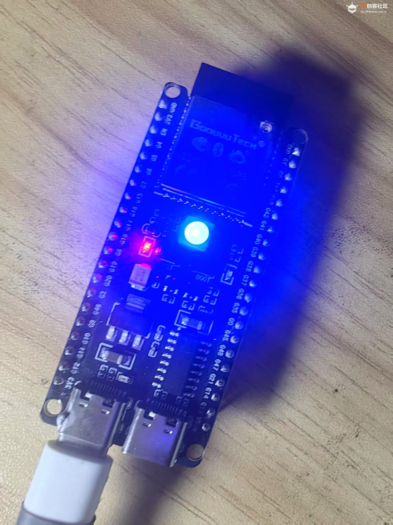 【花雕】ESP32-S3 + MimiClaw 实战：手机飞书控制多色呼吸灯图7
